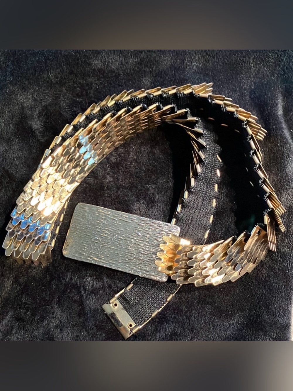 2/$30 Vintage Fish Scale Belt Stretch Elastic Gold Tone/Plated Metal Fish Scale